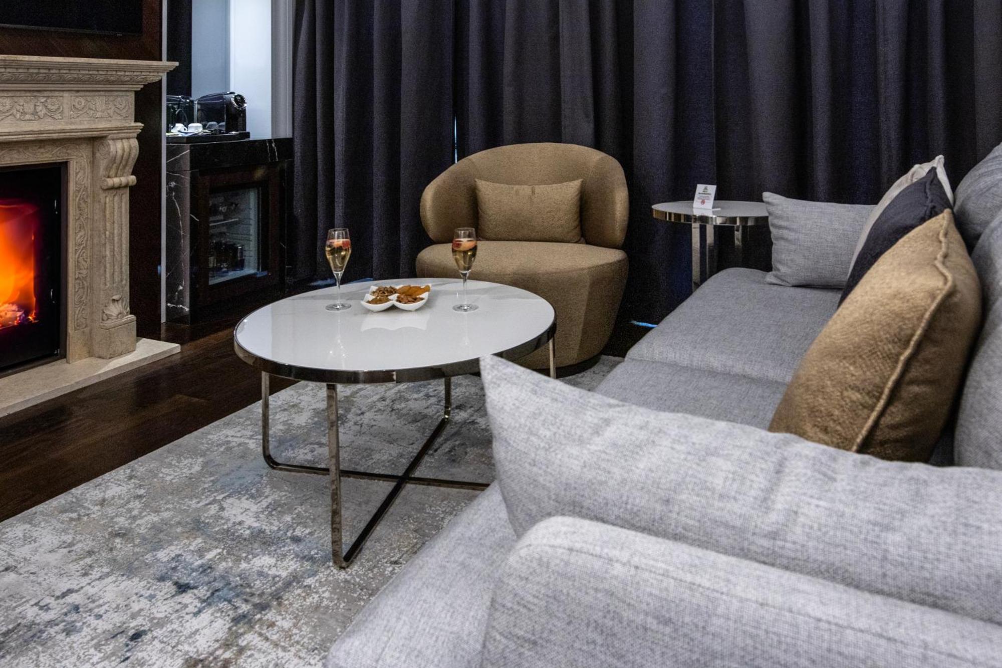 Xheko Imperial Luxury Hotel & Spa Tirana Exterior photo A 3D rendering of a living room