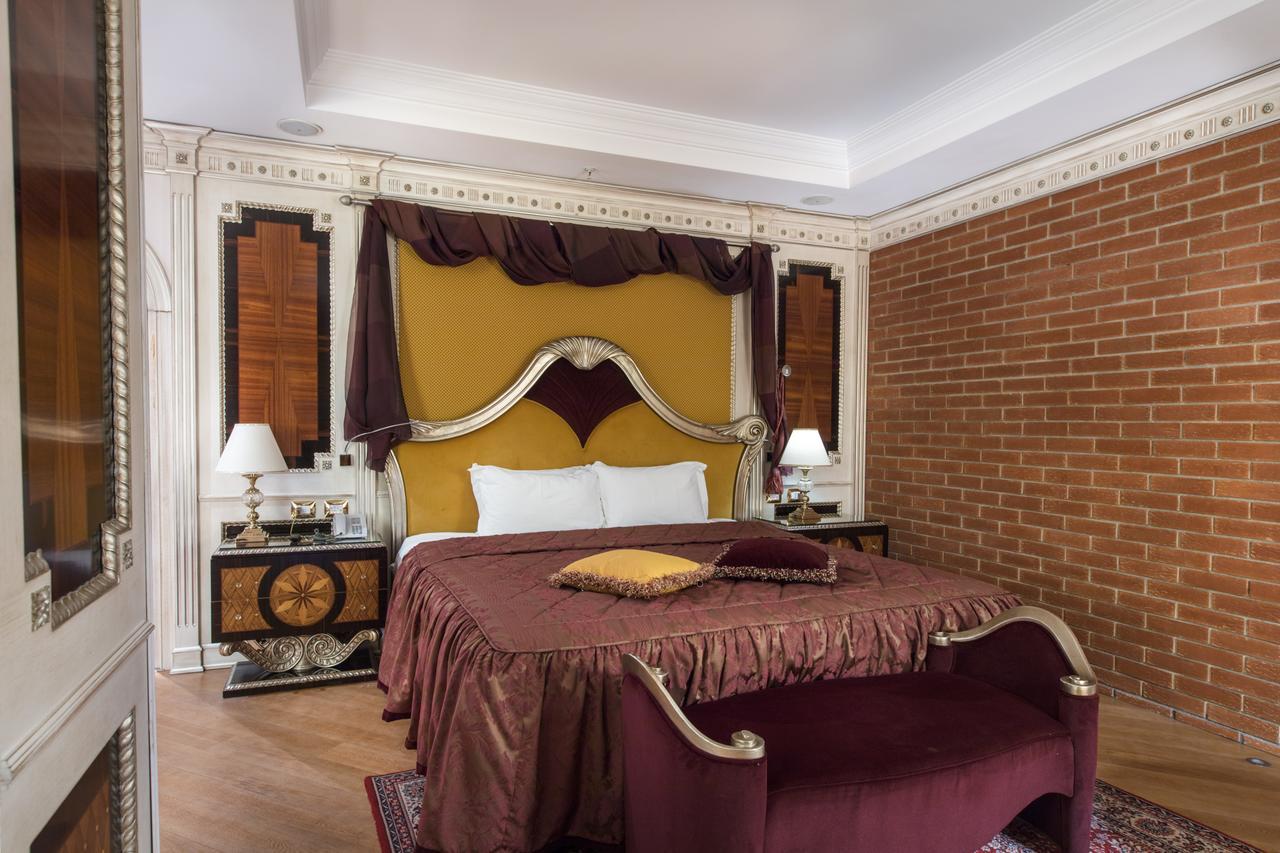 Xheko Imperial Luxury Hotel & Spa Tirana Exterior photo A bedroom